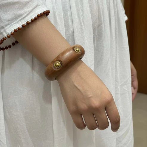 Brown Color Single Hand 1 Piece Of Wooden Bangle Size: 2.6