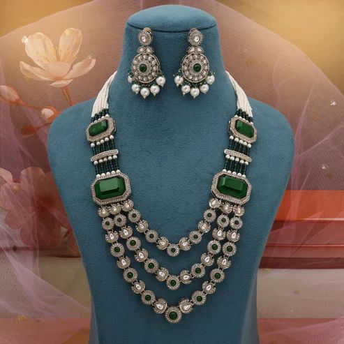 KUNDAN NECKLACE