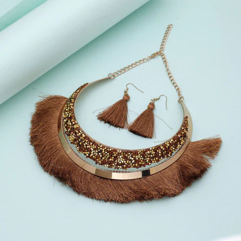 Gold Color Fashion Hansli Necklace Set With Premium Festive Shine