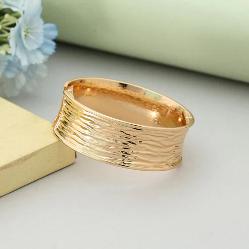 Gold Color Openable Anti Tarnish Bracelet With Elegant Party Wear Jewelry Style