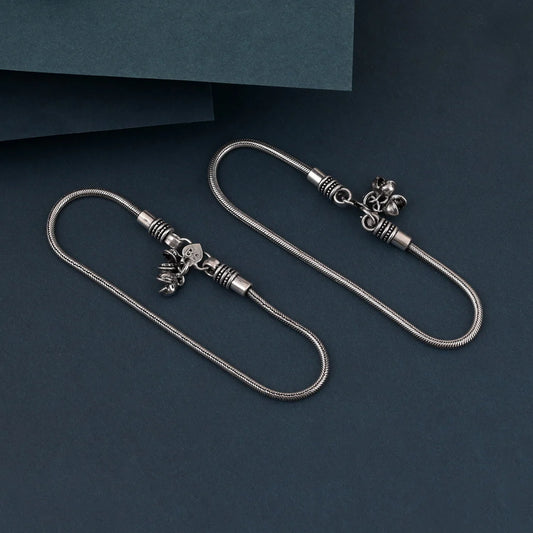 Designer Silver Color Oxidised Anklet With Unique Pattern And Artisanal Touch