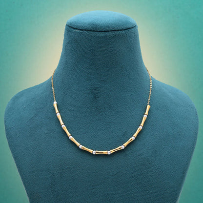Gold Color Stainless Steel Anti Tarnish Necklace Perfect For Casual And Party Styling