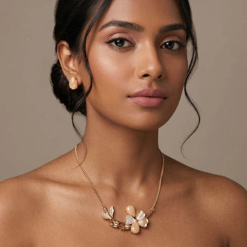 Gold Color Flower Design Anti Tarnish Necklace Set With Luxury Inspired Floral Craft