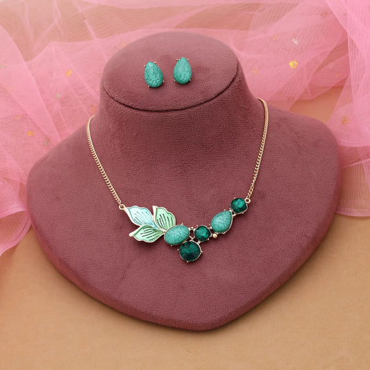 Green Color Anti Tarnish Necklace Set With Elegant Everyday Wear Jewelry Styling
