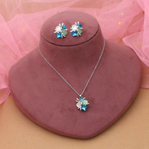 Turquoise Blue Color Anti Tarnish Necklace Set With Vibrant Contemporary Fashion