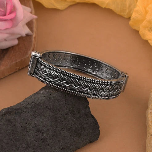 Unique Patterned Silver Color Oxidised Openable Bracelet With Handmade Finish