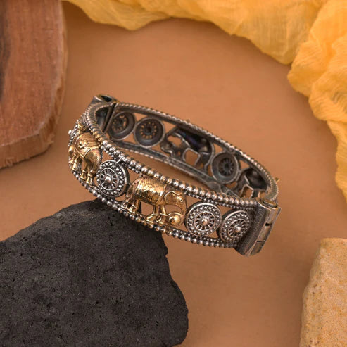 Classic Gold & Silver Color Two Tone Oxidised Openable Bracelet With Artistic Touch