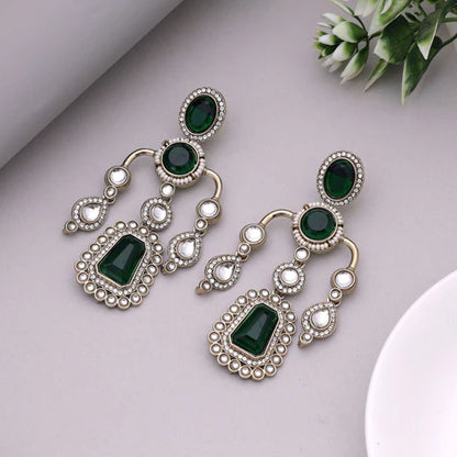 Green Color Kundan Earrings Crafted For Elegant Cultural Celebrations