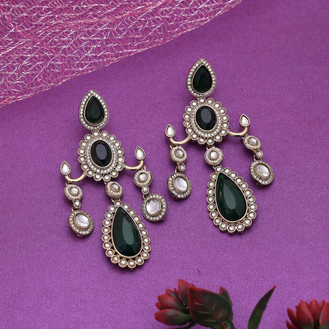 Green Color Kundan Earrings Featuring Classic Ethnic Craftsmanship