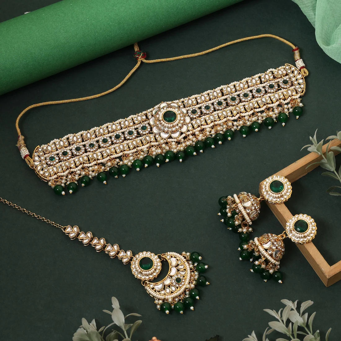 Stylish Green Color Choker Kundan Necklace Set Designed With Premium Handmade Detailing For Wedding Jewelry