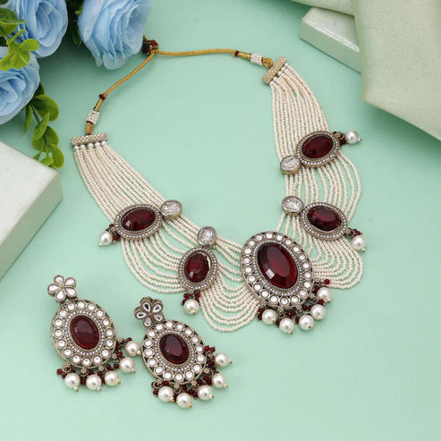 Maroon Color Kundan Necklace Set Crafted For Rich Traditional Wedding Wear
