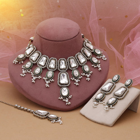 White Color Kundan Necklace Set Crafted For Graceful Cultural Occasions