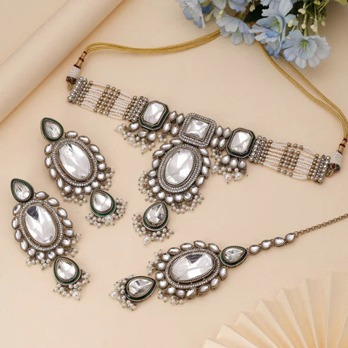 White Color Choker Kundan Necklace Set Offering Classic Ethnic Elegance