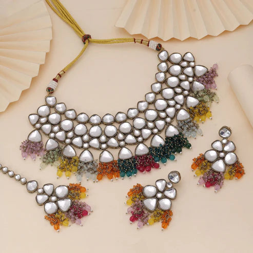 Multi Color Kundan Necklace Set Designed For Grand Wedding Celebrations