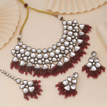 Magenta Color Kundan Necklace Set Crafted For Bold Festive Fashion