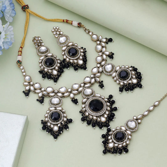 Black Color Kundan Necklace Set With Elegant Finish For Ethnic Styling