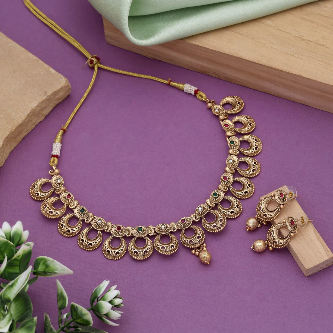 Rani & Green Color Matte Gold Necklace Set Designed For Statement Traditional Wear