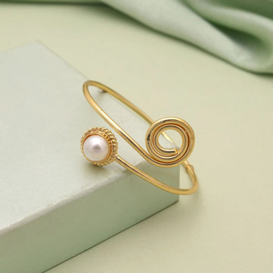 White Color Gold Plated Bracelet