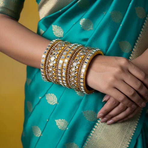 Bangle Size: 2.6, 2.8, 2.10 Material: Thread | Color: Multi Stone: Rhinestone Gross Weight: 128.00 Grams Package Content:: 1 Set Of Bangle