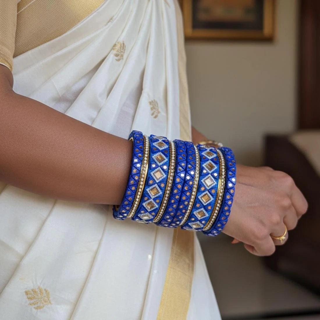 Blue Color 1 Set Of Thread Bangle Featuring Rich Tone And Ethnic Elegance