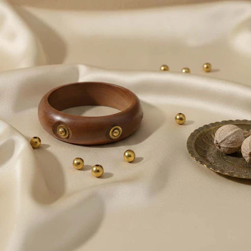 Brown Color Single Hand 1 Piece Of Wooden Bangle Size: 2.6