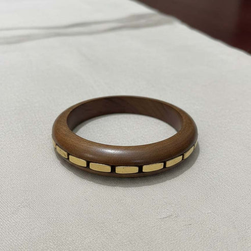 Brown Color Single Hand 1 Piece Of Wooden Bangle Size: 2.6